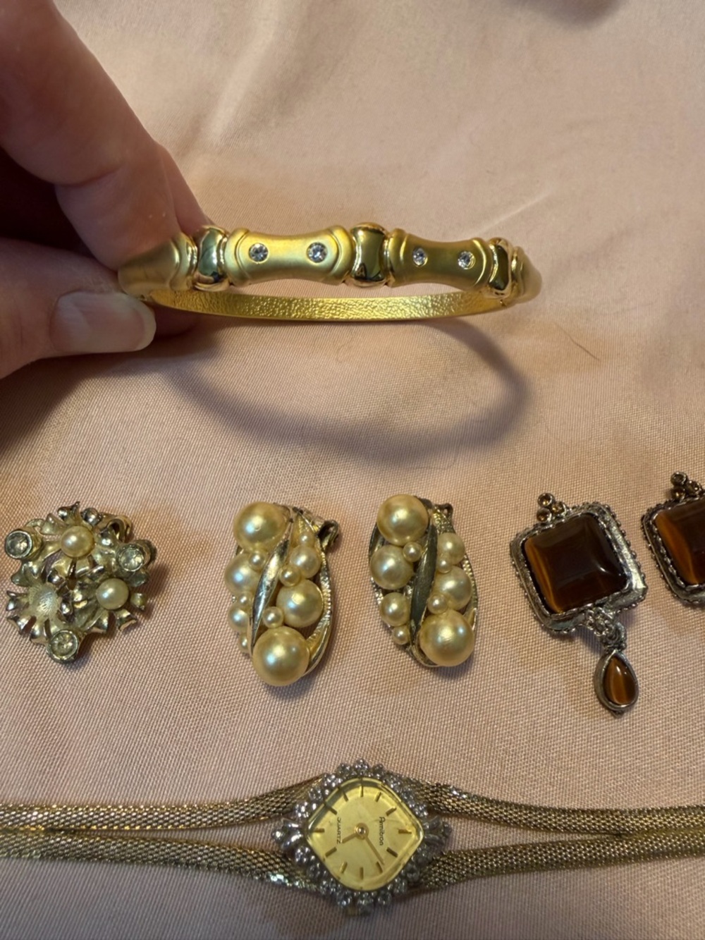 Gold-tone Pearl & Stone Accent Jewelry Set - Picture 7 of 11